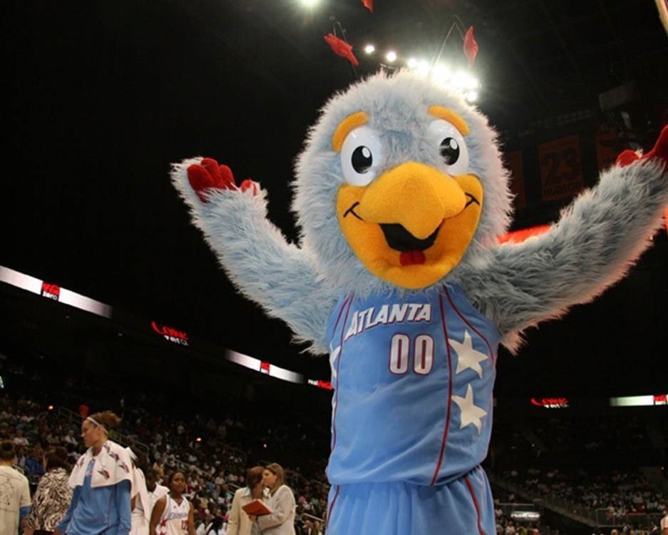 Atlanta Dream mascot, Star the Bird.